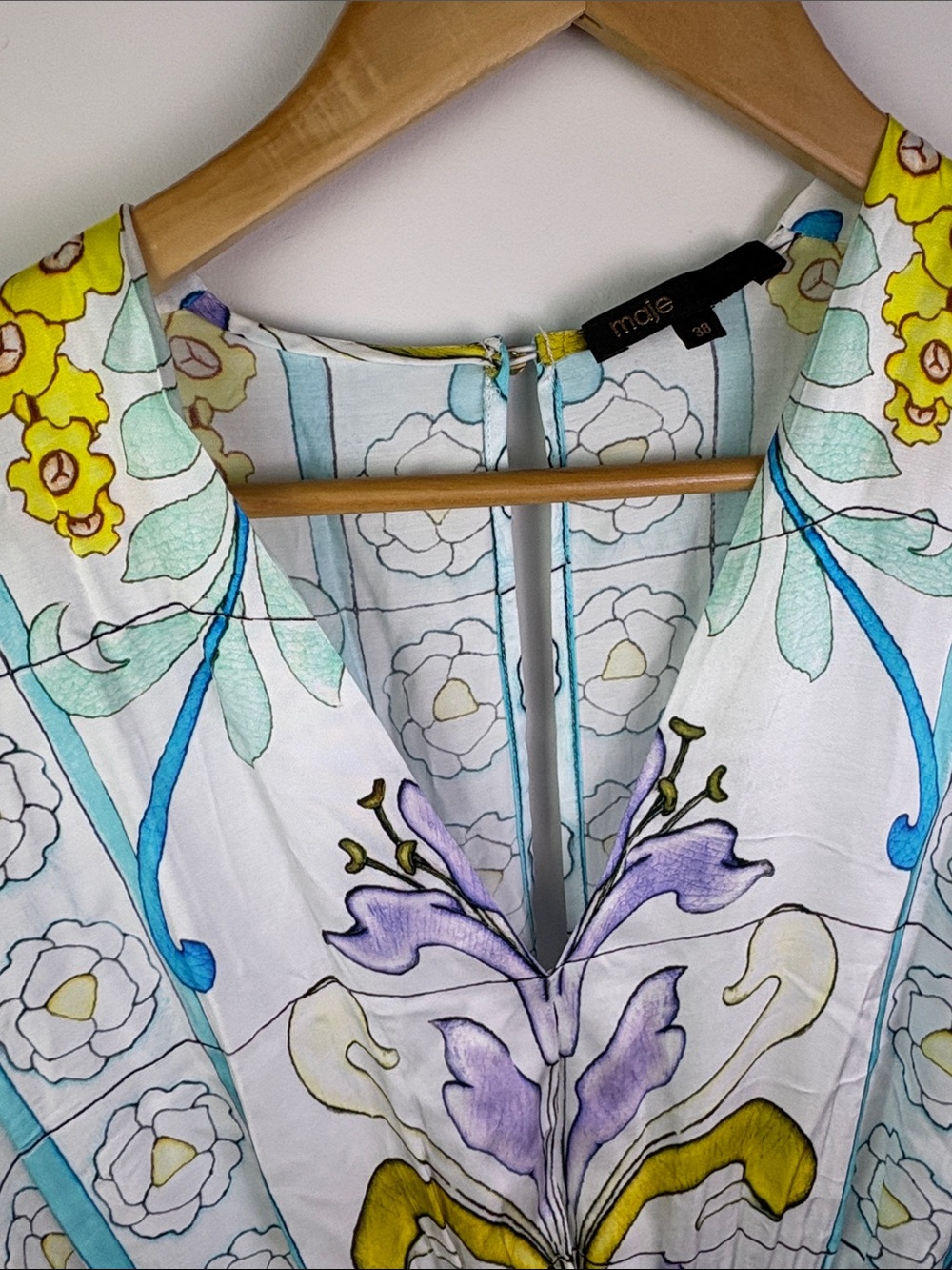 MAJE Floral Print V-Neck Short Sleeve Dress in White and Pastel size  38 /US M - Picture 6 of 13